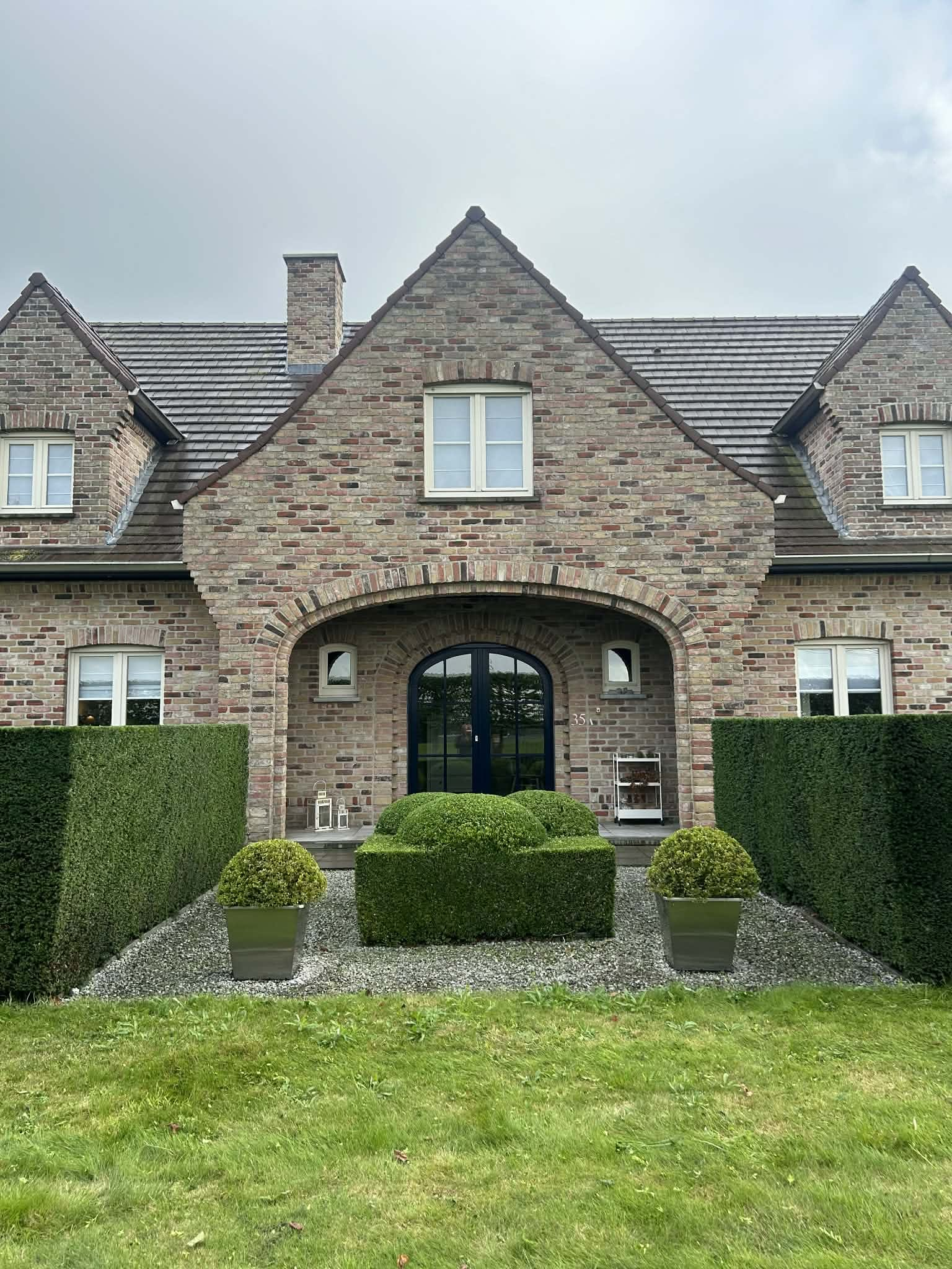 Hagen snoeien, buxus snoeien, gazon aanleggen